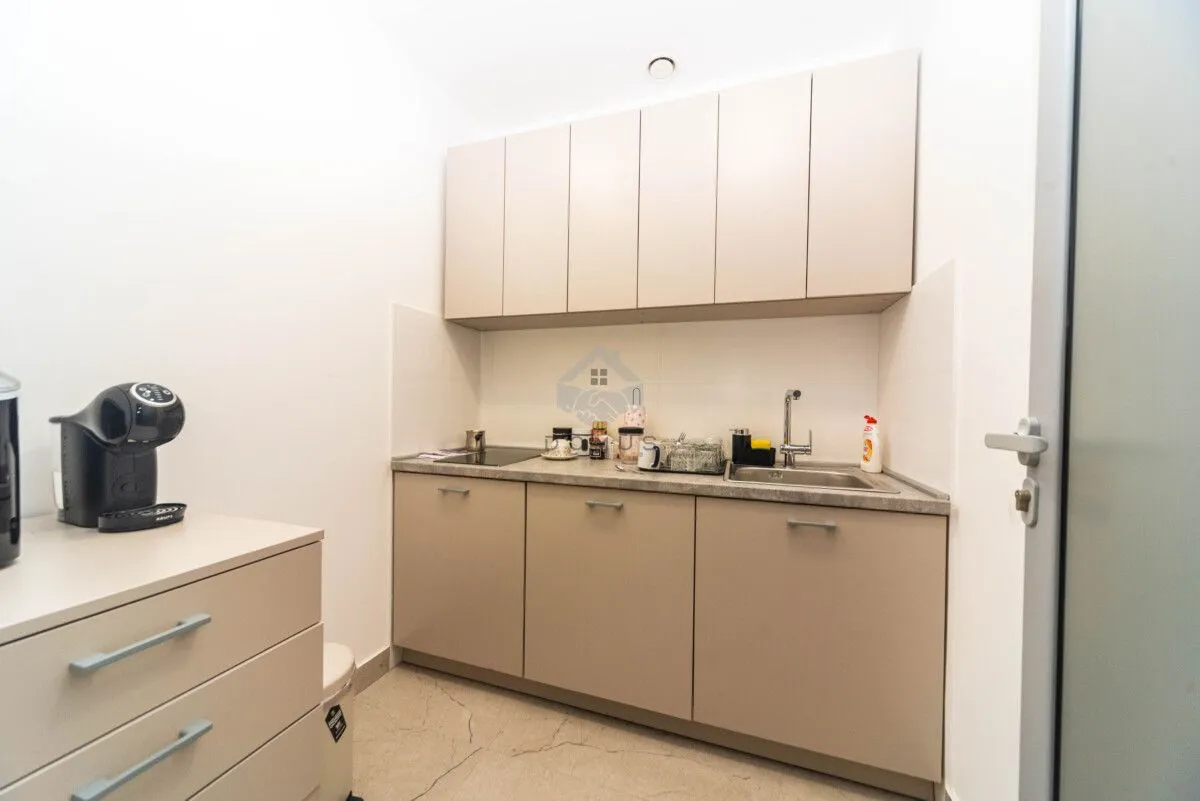 Rent, office space, 120m², Centar, Podgorica