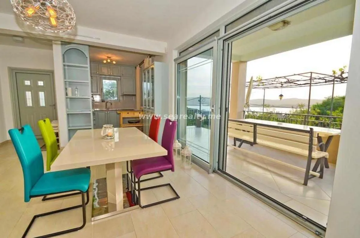 Prodaja, kuća, 105m², Tivat, Crna Gora