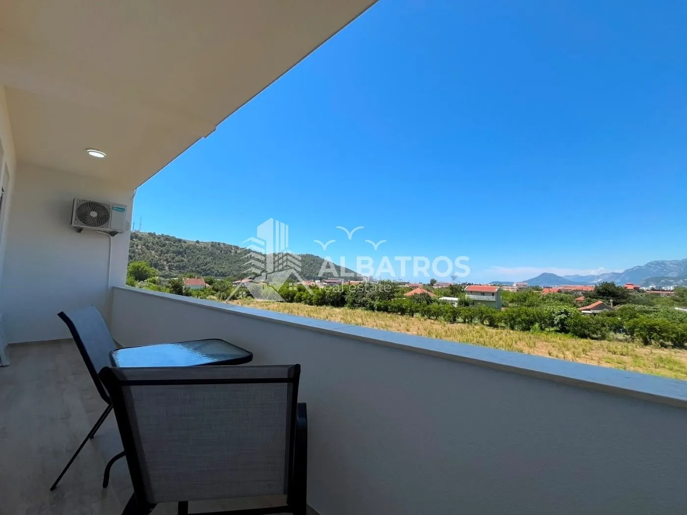 Rent, one bedroom apartment, 40m², Polje, Bar