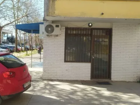 Izdavanje, poslovni prostor, 32m², Gintaš, Podgorica - image 2