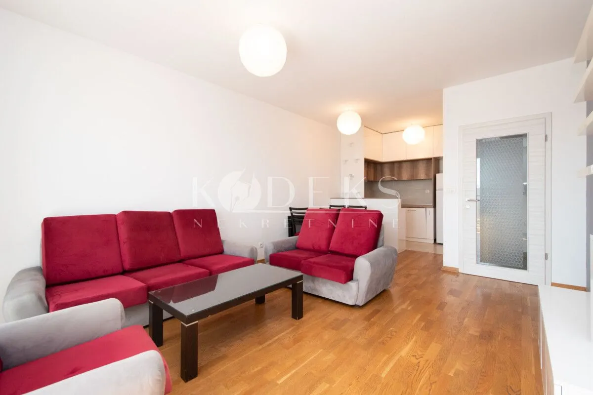 Izdavanje, jednosoban stan, 53m², Ljubović, Podgorica