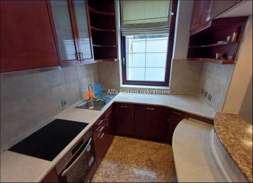 Rent, house, 300m², Voždovac Sve Podlokacije, Beograd