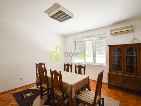 Izdavanje, dvosoban stan, 83m², Centar, Podgorica - image 2