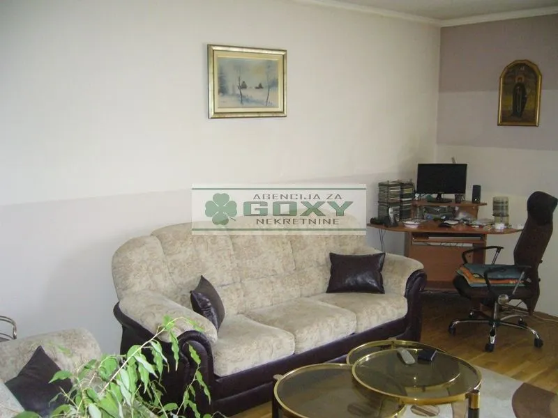 Sale, house, 245m², Zemun Sve Podlokacije, Beograd