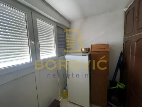 Sale, two bedroom apartment, 77m², Novi Beograd Blok 61, Novi Beograd Sve Podlokacije - image 13