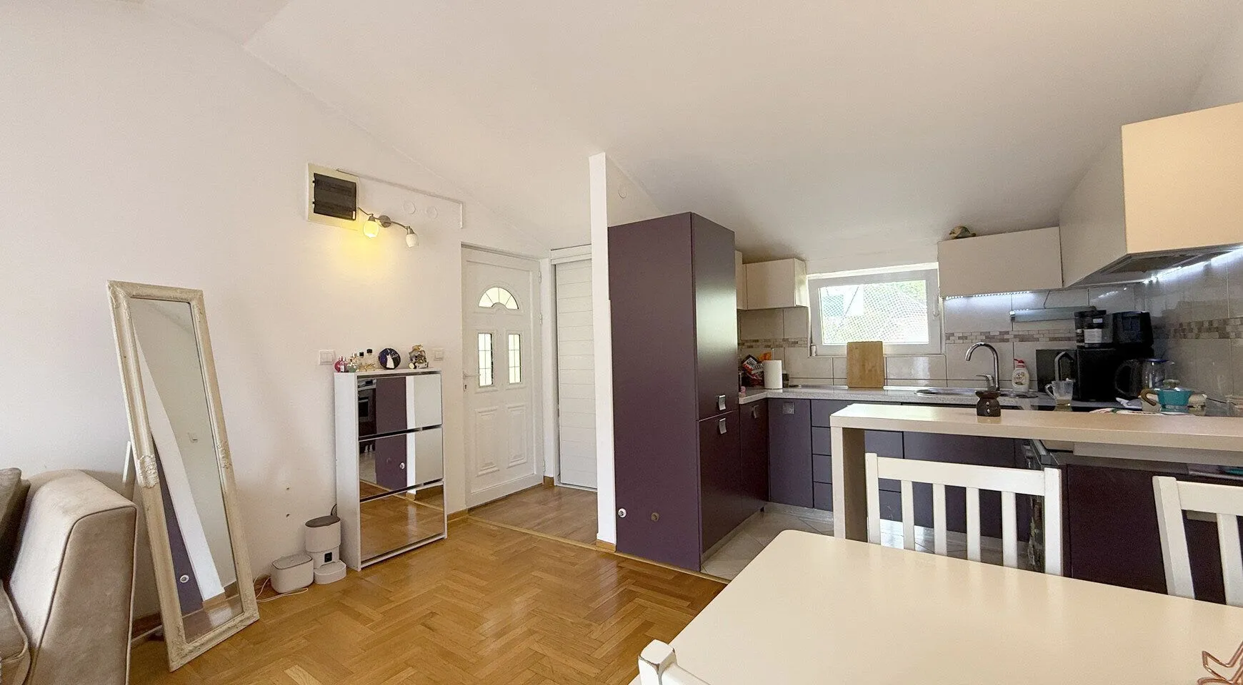 Sale, two bedroom apartment, 66m², Dobrota, Kotor