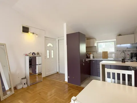 Prodaja, dvosoban stan, 66m², Dobrota, Kotor - image 5