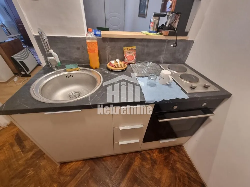 Sale, three bedroom apartment, 66m², Zemun Kalvarija, Zemun Sve Podlokacije