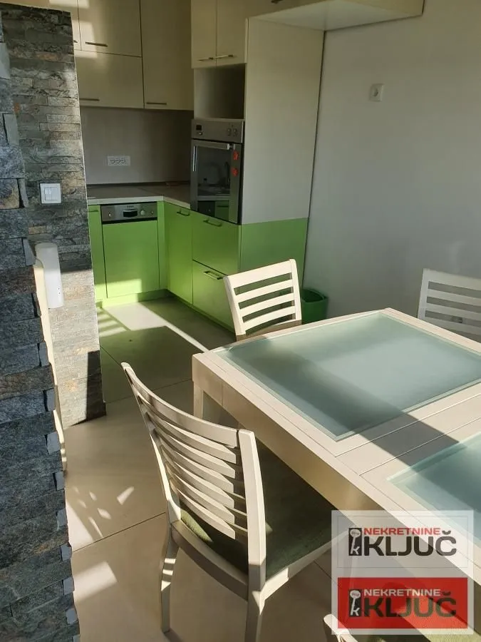 Prodaja, stan, 119m², Sajmište, Novi Sad