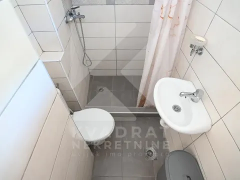 Izdavanje, dvosoban stan, 80m², Momišići, Podgorica - image 8