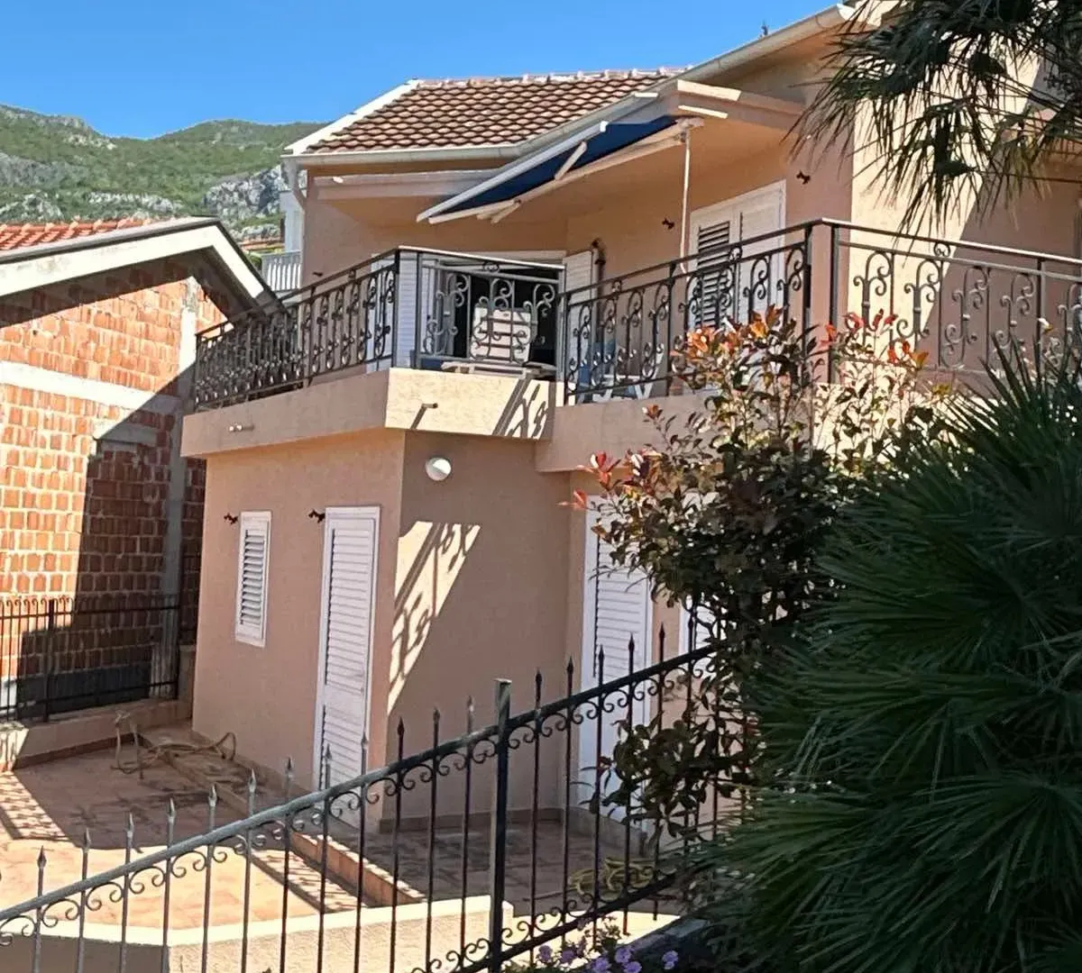 Sale, house, 98m², Petrovac, Budva