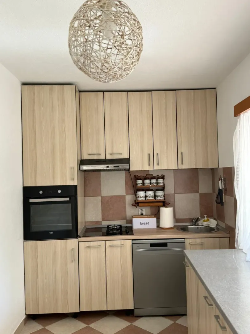 Rent, two bedroom apartment, 125m², Radanovići, Kotor