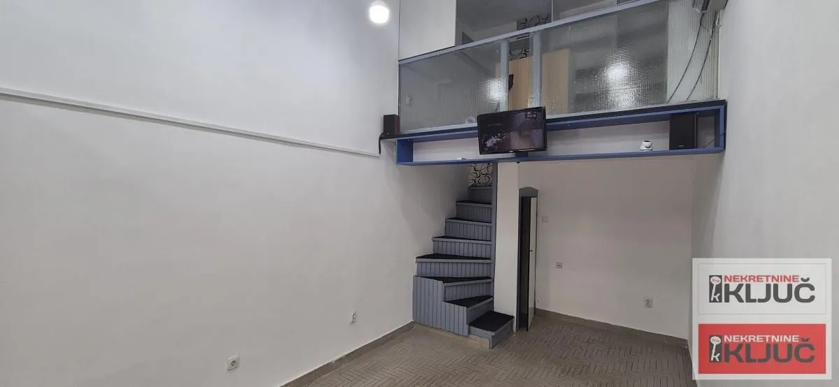 Rent, office space, 24m², Centar, Novi Sad