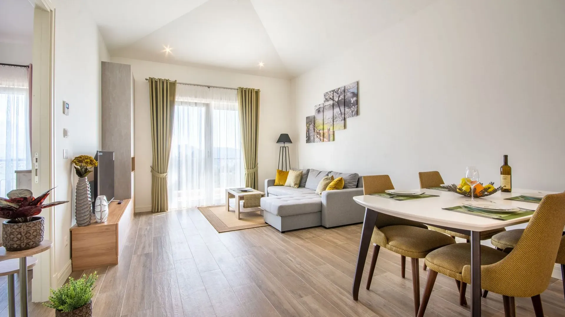 Prodaja, stan, 40m², Tivat, Crna Gora