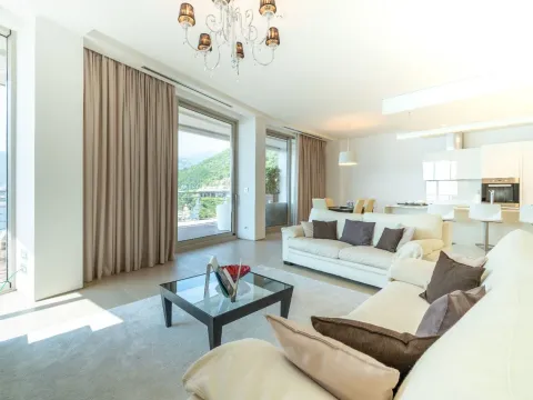 Sale, two bedroom apartment, 146m², Budva, Crna Gora - image 18