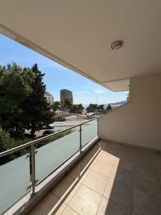 Sale, two bedroom apartment, 86m², Bečići, Budva