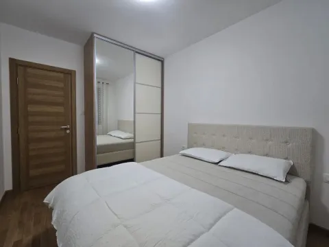 Rent, one bedroom apartment, 41m², Tološi, Podgorica - image 7