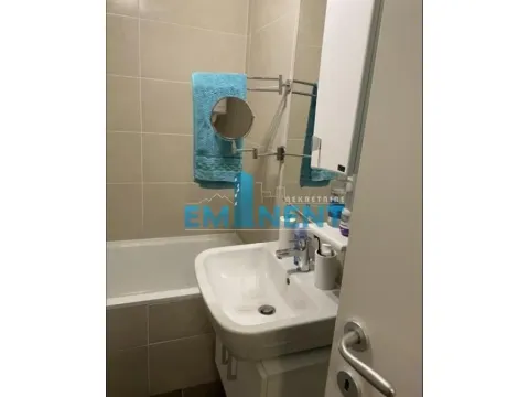 Izdavanje, dvosoban stan, 46m², Zemun Sve Podlokacije, Beograd - image 10