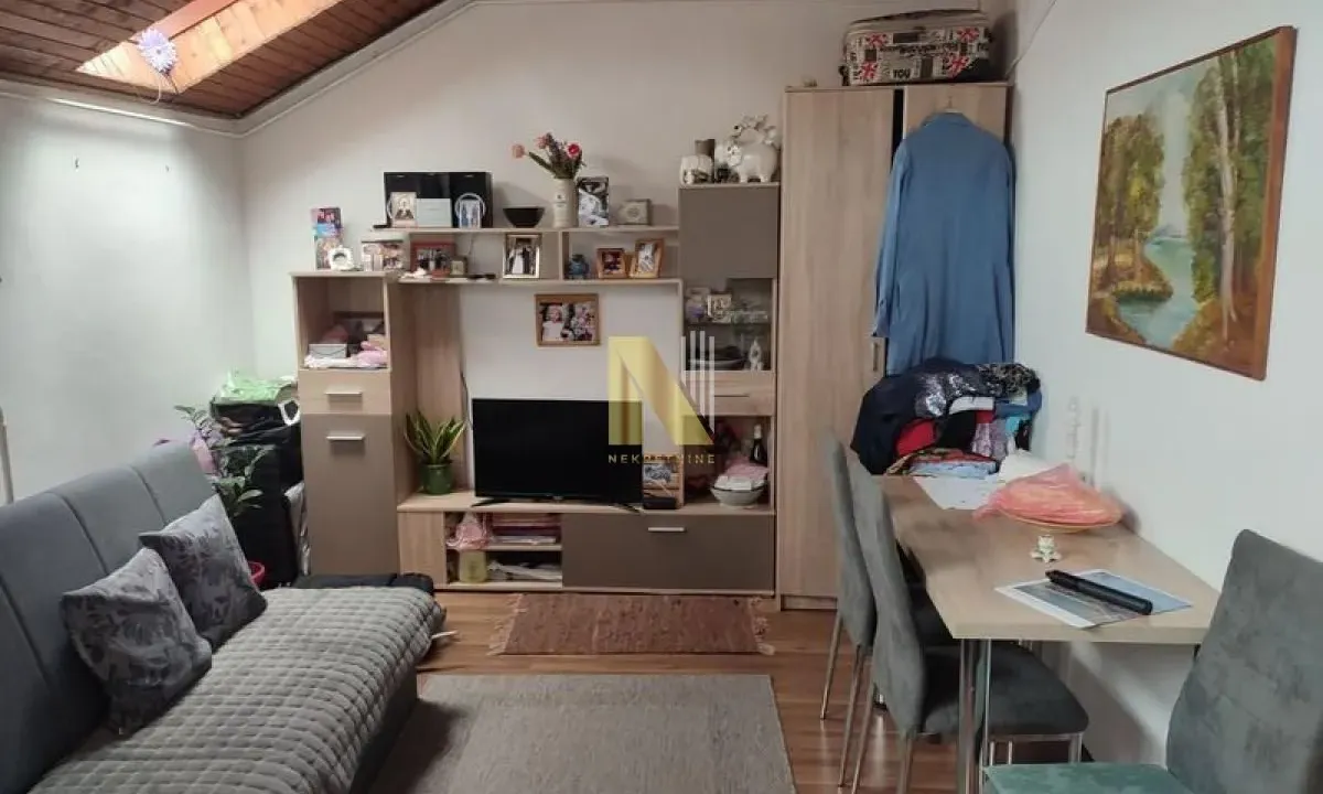 Prodaja, jednosoban stan, 31m², Bulevar Oslobodjenja, Novi Sad Sve Podlokacije