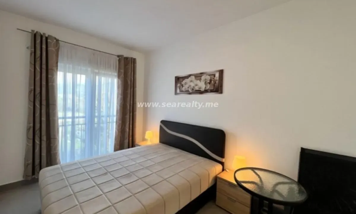 Prodaja, jednosoban stan, 71m², Tivat, Crna Gora