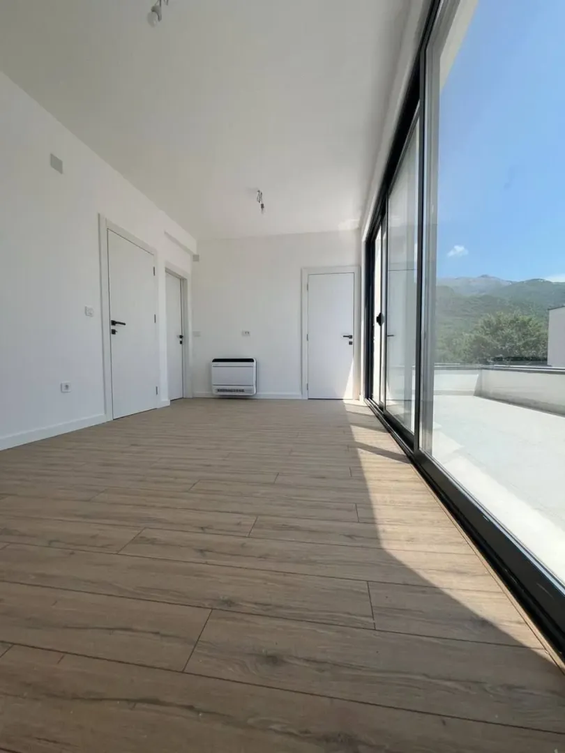 Prodaja, kuća, 166m², Lastva Grbaljska, Kotor