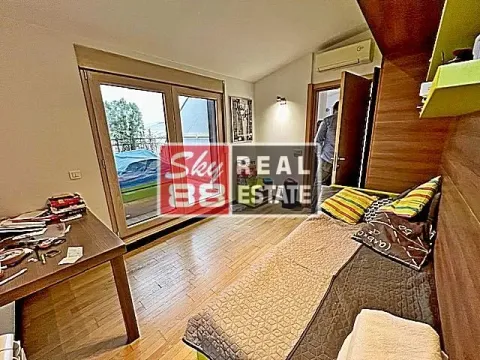 Prodaja, četvorosoban stan, 130m², Vračar Hram, Vračar Sve Podlokacije - image 17