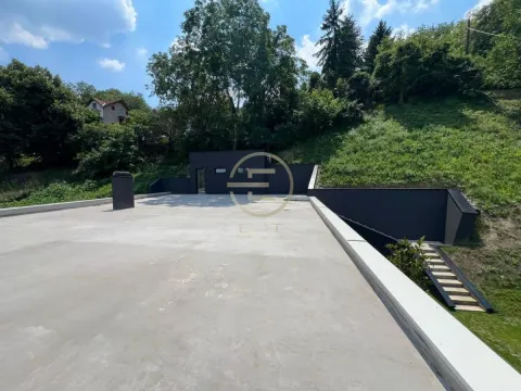 Prodaja, kuća, 253m², Rakovac, Novi Sad Sve Podlokacije - image 22