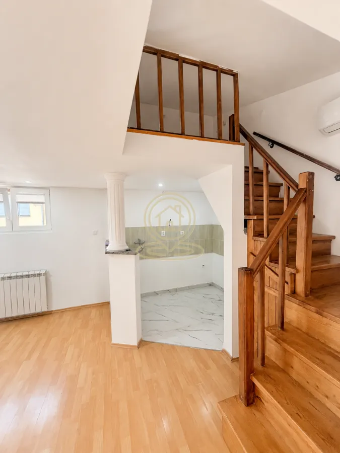Prodaja, jednosoban stan, 33m², Centar, Novi Sad