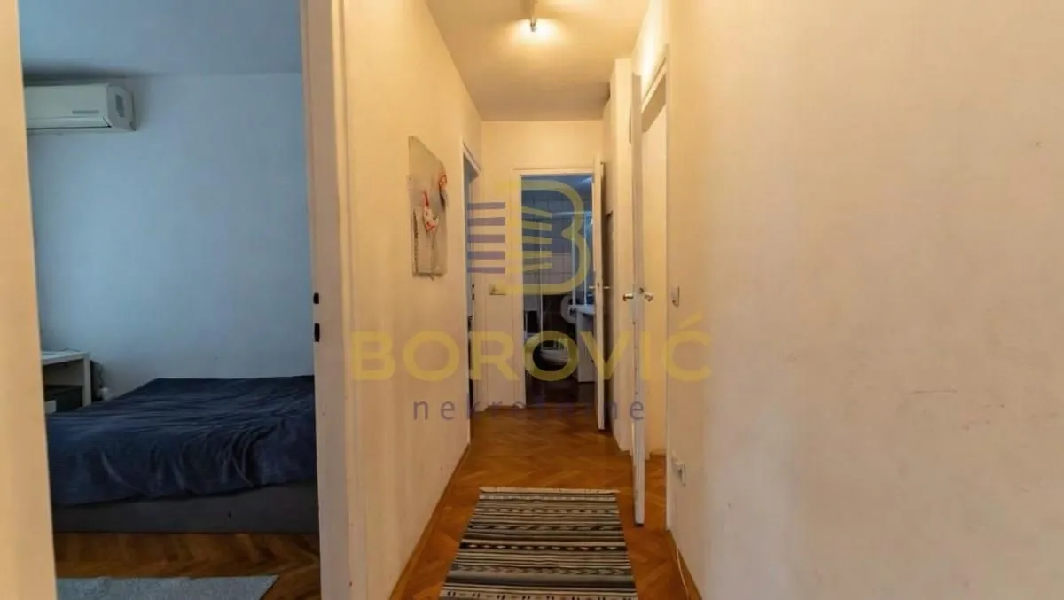 Sale, three bedroom apartment, 69m², Vračar Sve Podlokacije, Beograd
