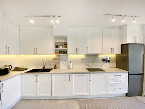 Prodaja, kuća, 250m², Blizikuće, Budva - image 17