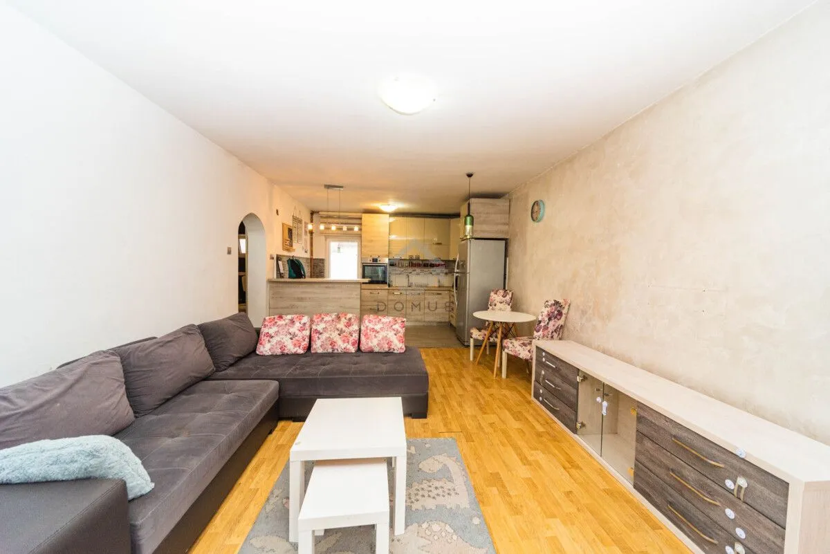 Prodaja, dvosoban stan, 150m², Stari Aerodrom, Podgorica