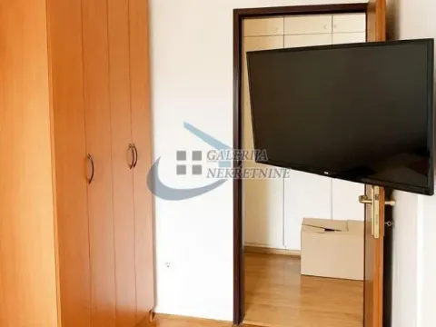 Prodaja, dvosoban stan, 72m², Centar, Inđija - image 6
