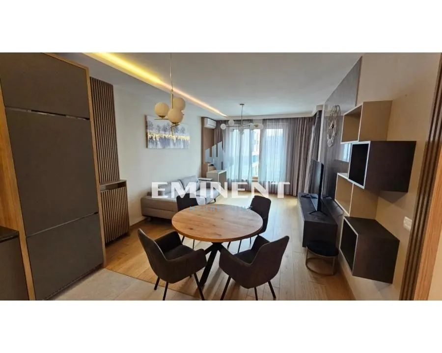 Prodaja, trosoban stan, 70m², Novi Beograd Blok 65, Novi Beograd Sve Podlokacije