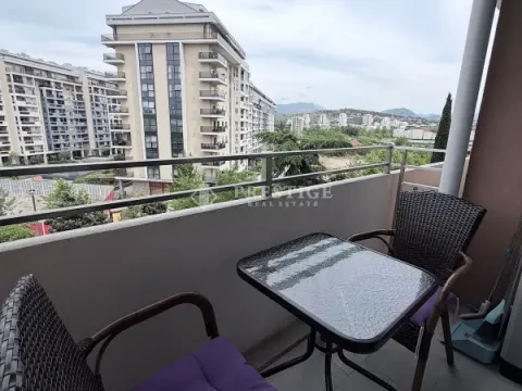 Izdavanje, jednosoban stan, 47m², Central Point, Podgorica - image 12