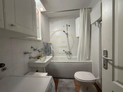 Izdavanje, stan, 50m², Sajam, Novi Sad Sve Podlokacije - image 12