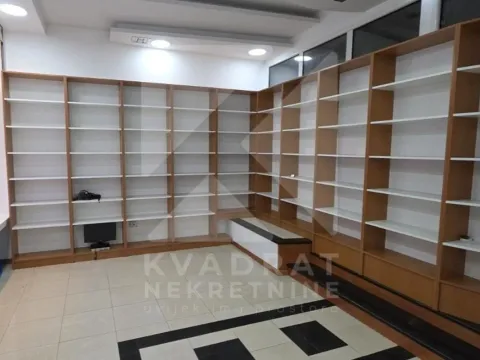 Izdavanje, garsonjera, 35m², Preko Morače, Podgorica - image 2
