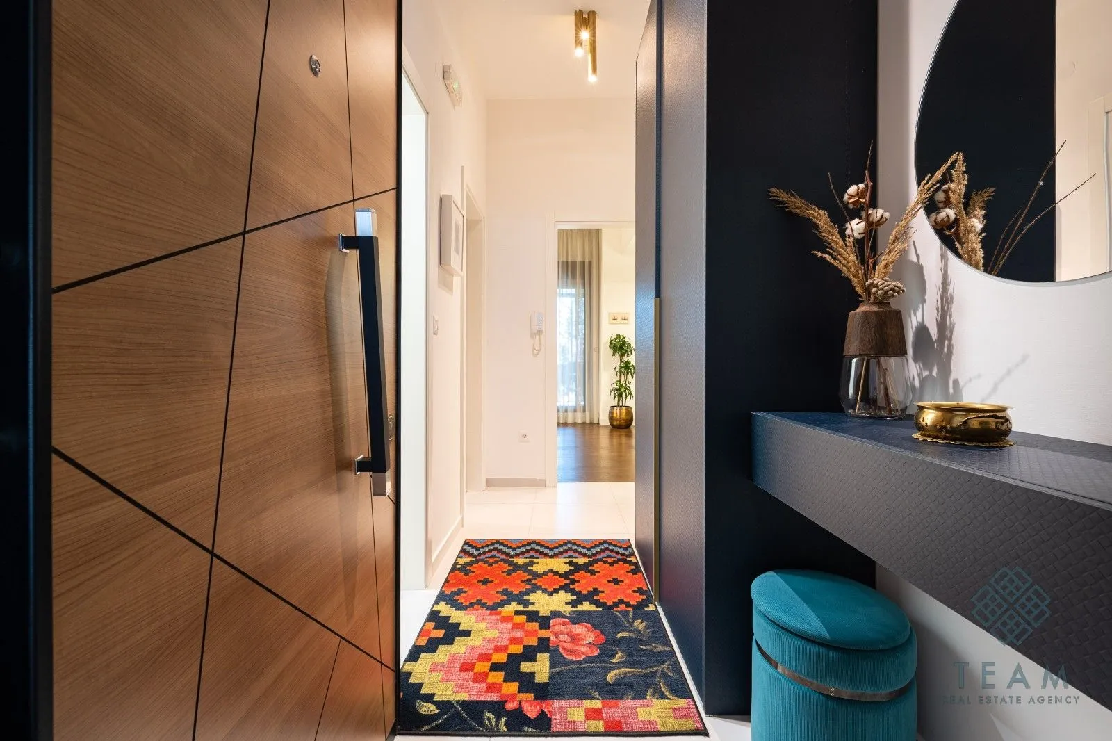 Prodaja, dvosoban stan, 80m², Gornja Gorica, Podgorica