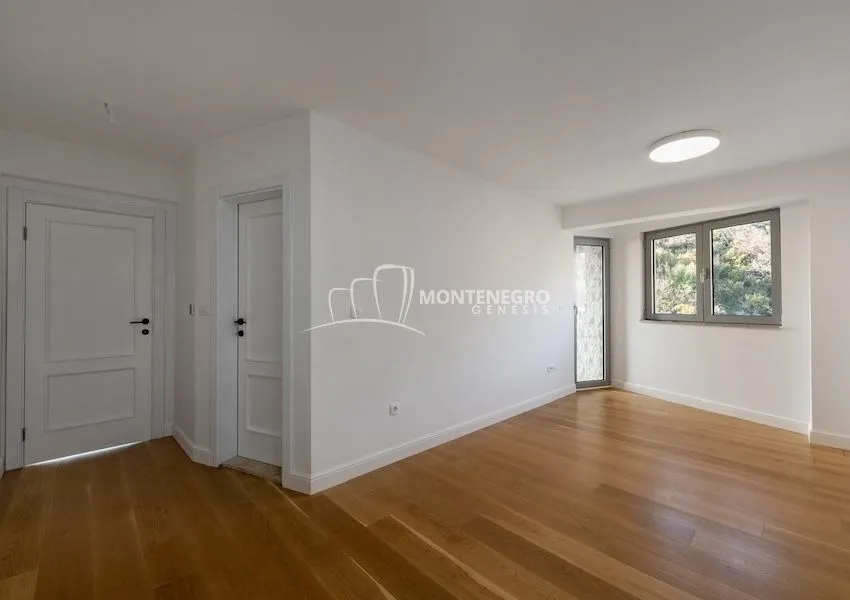 Sale, three bedroom apartment, 160m², Pržno, Budva