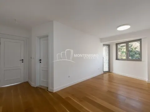 Prodaja, trosoban stan, 160m², Pržno, Budva - image 13