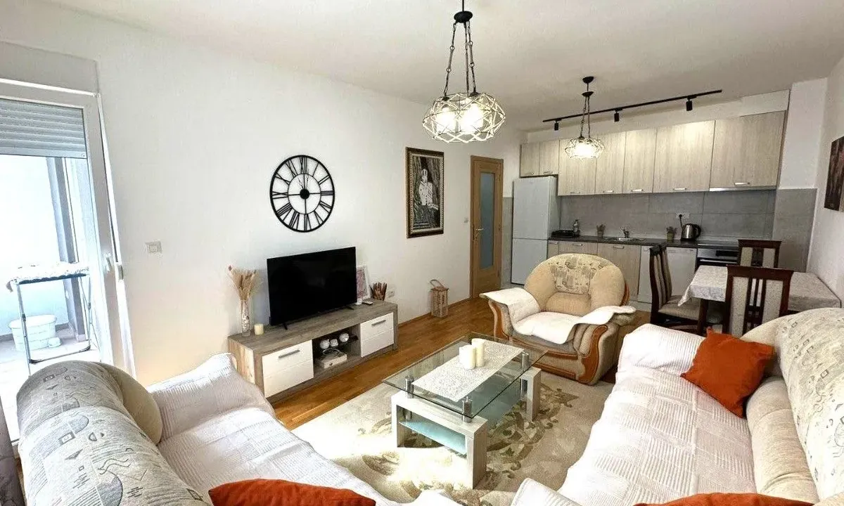 Rent, one bedroom apartment, 66m², Stari Aerodrom, Podgorica