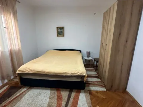 Izdavanje, dvosoban stan, 90m², Dalmatinska ulica, Podgorica - image 11