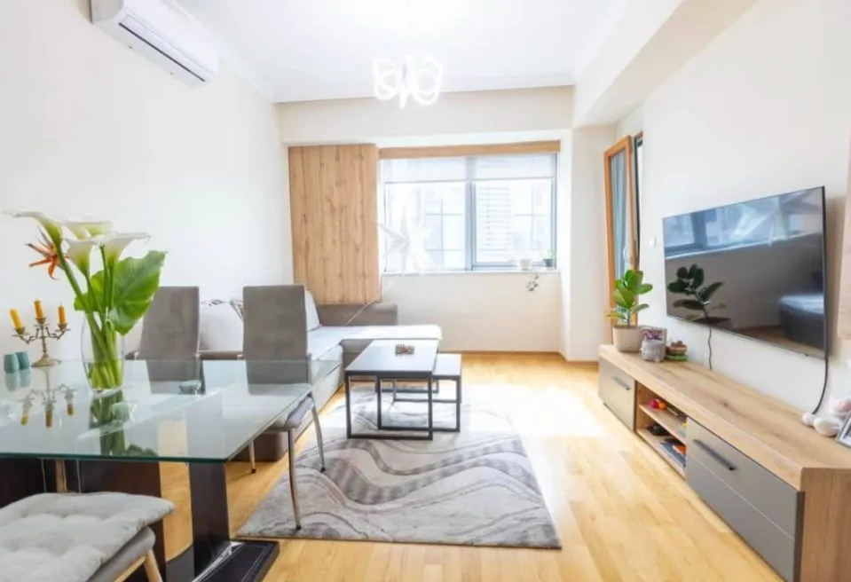 Izdavanje, jednosoban stan, 42m², Centar, Podgorica