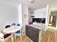 Izdavanje, dvosoban stan, 80m², Rafailovići, Budva - image 12