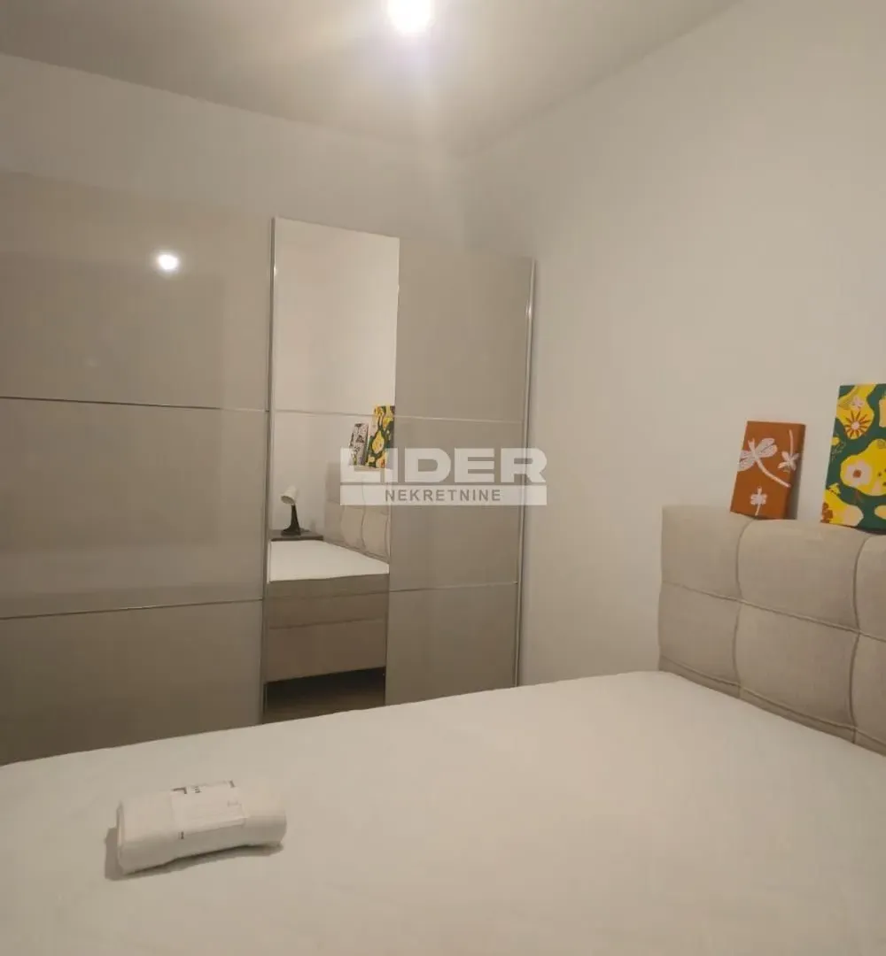 Rent, two bedroom apartment, 40m², Južni Bulevar, Vračar Sve Podlokacije