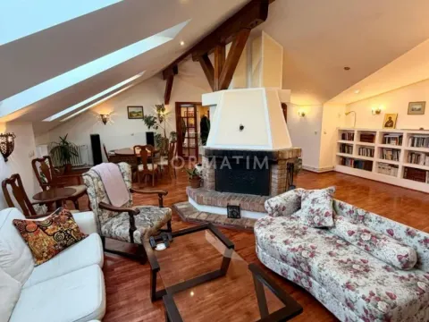 Izdavanje, stan, 200m², Stari Grad, Beograd - image 2