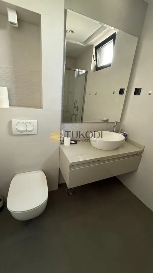 Prodaja, četvorosoban stan, 130m², Telep, Novi Sad Sve Podlokacije