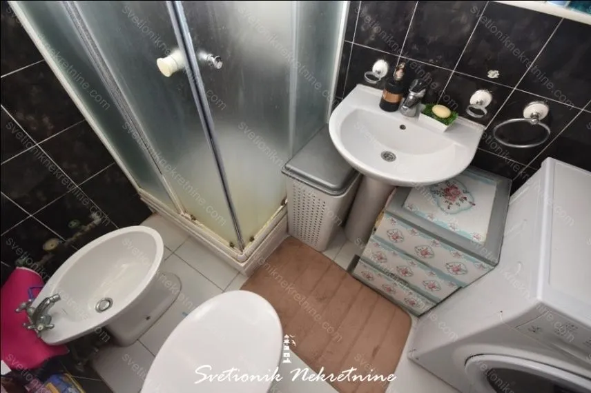 Prodaja, dvosoban stan, 93m², Baošići, Herceg Novi