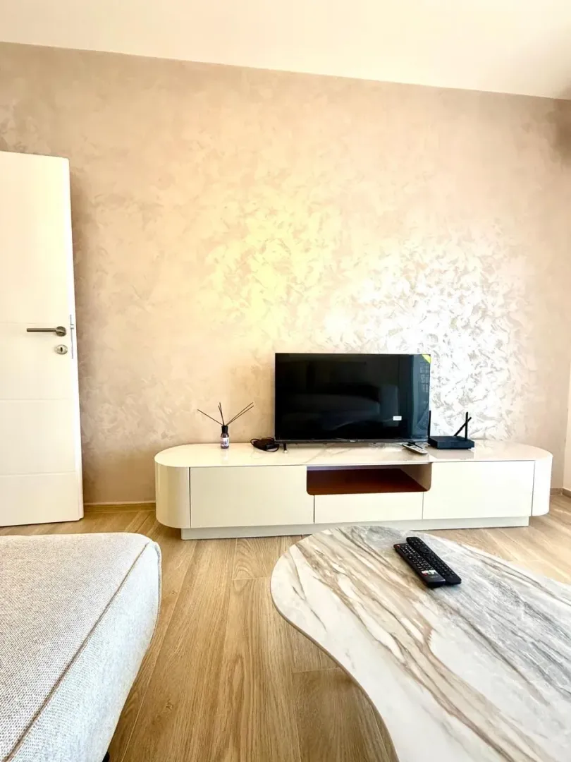 Rent, one bedroom apartment, 55m², Centar, Tivat