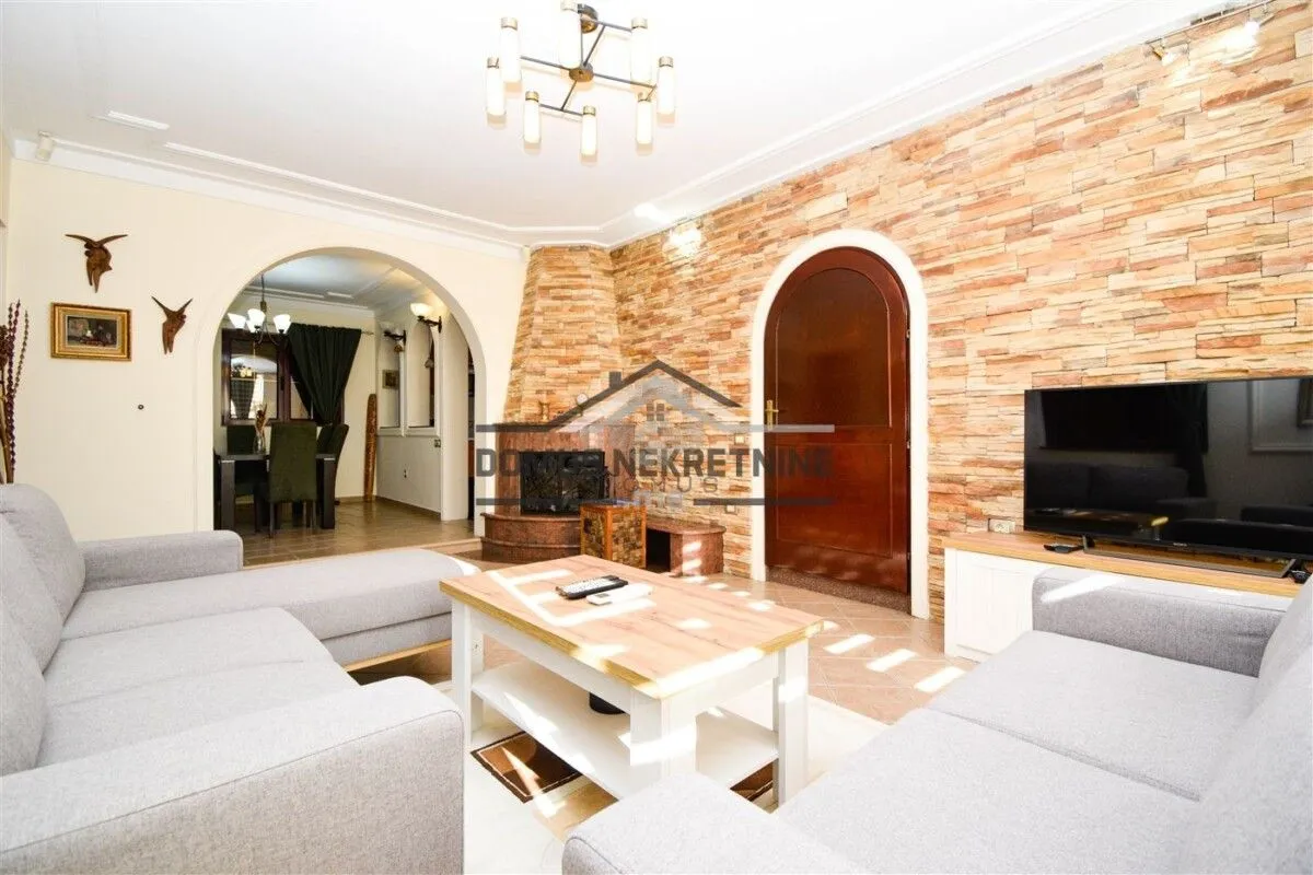 Rent, house, 200m², Donja Gorica, Podgorica