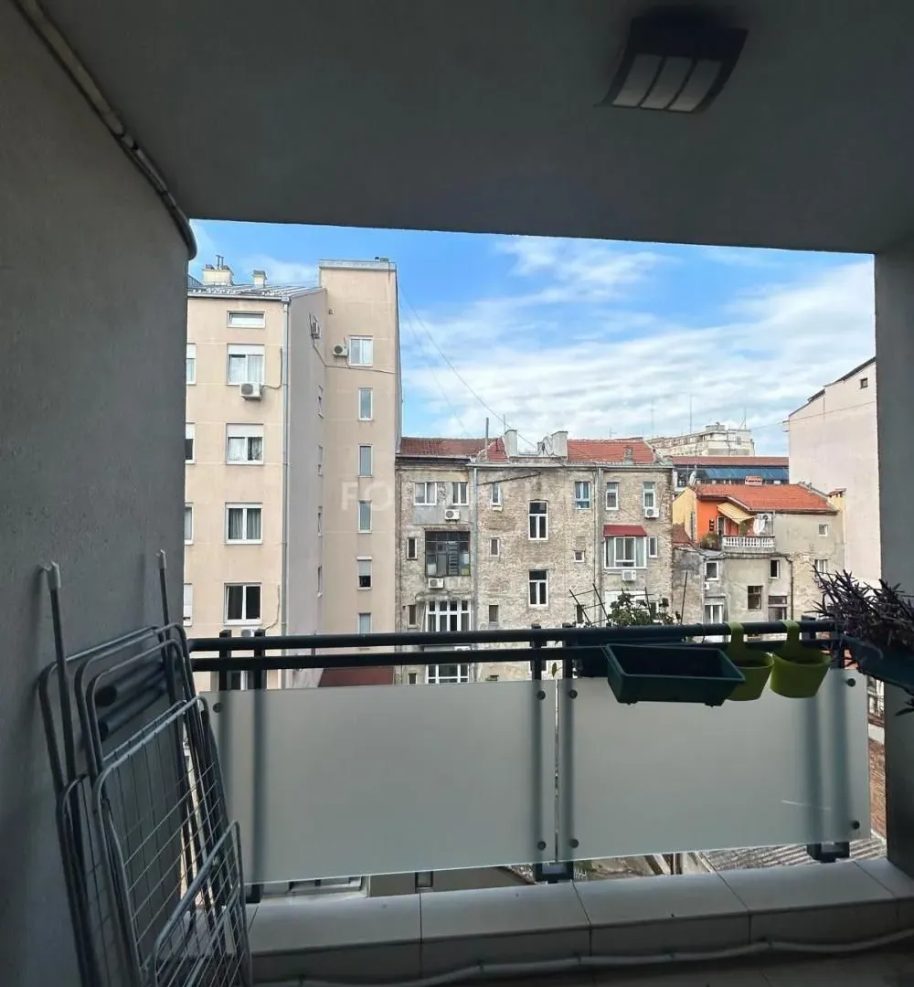 Rent, four bedroom apartment, 101m², Đeram Pijaca, Beograd
